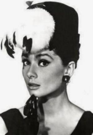 Audrey Hepburn costumes - Audrey dress style.jpg